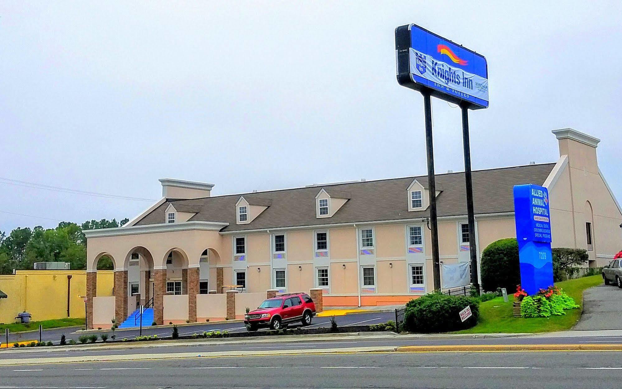 Red Roof Inn Richmond, Va - W Broad St Henrico Exterior photo